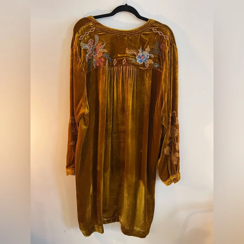 Johnny Was Embroidered Velvet Women Dress - Picture 5 of 6